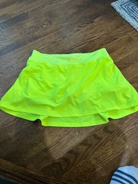 lululemon athletica Neon Yellow skirt